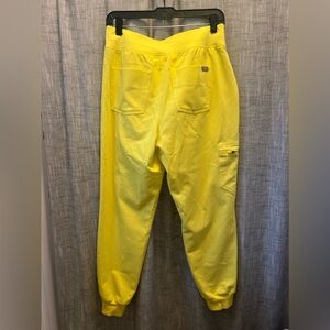 FIGS SCRUB SET (barely worn)